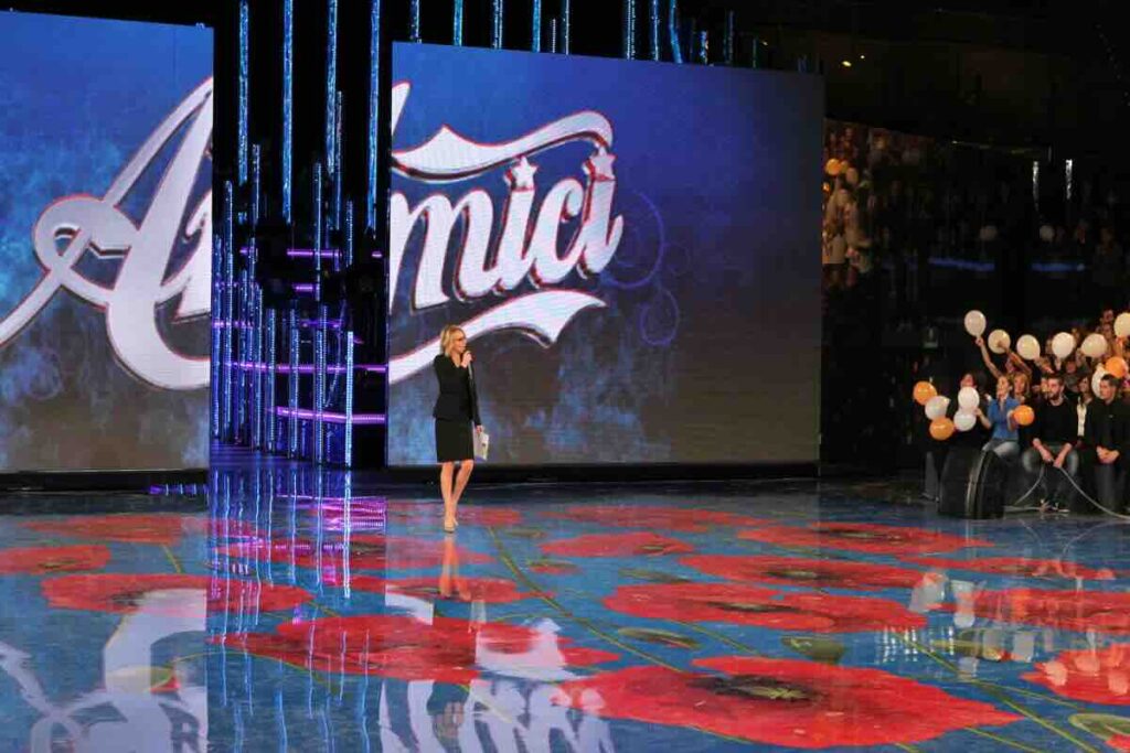 Amici: due ex allievi di nuovo insieme